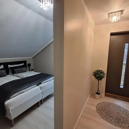 Oren With Bathroom, Private Entrance *